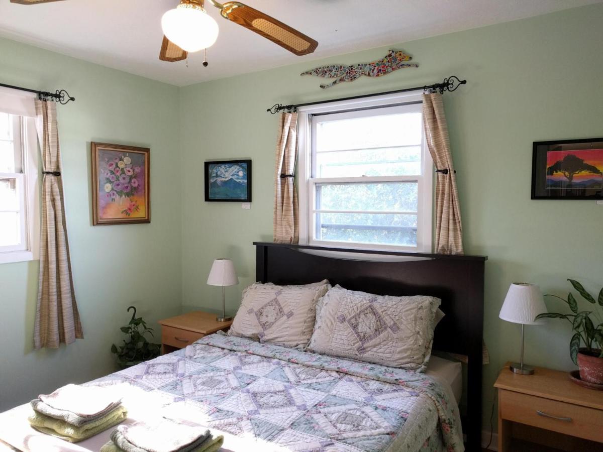 Fairhaven Guesthouse 샬러츠빌 외부 사진