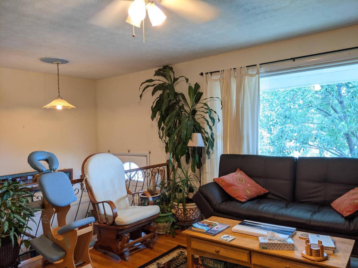 Fairhaven Guesthouse 샬러츠빌 외부 사진