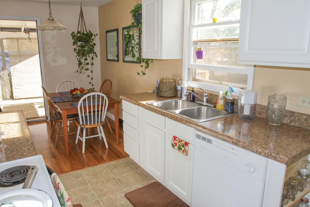 Fairhaven Guesthouse 샬러츠빌 외부 사진